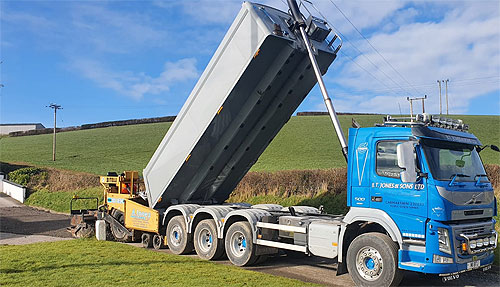 tarmac surfacing contractor carmarthen